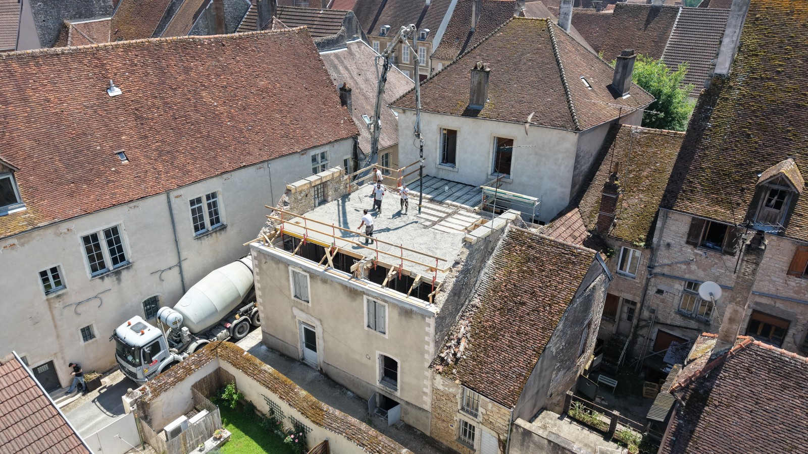 Réhabilitation et extension d'un ensemble bâti pour la création d'une médiathèque