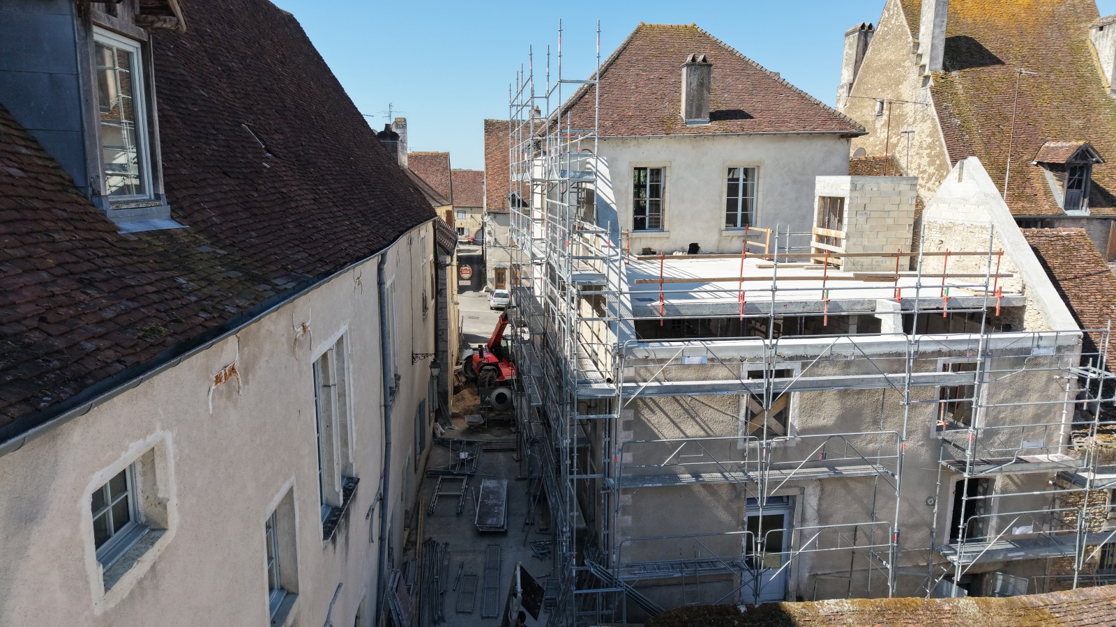 Réhabilitation et extension d'un ensemble bâti pour la création d'une médiathèque